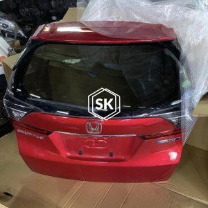 SHUTTLE FACELIFT TAILGATE