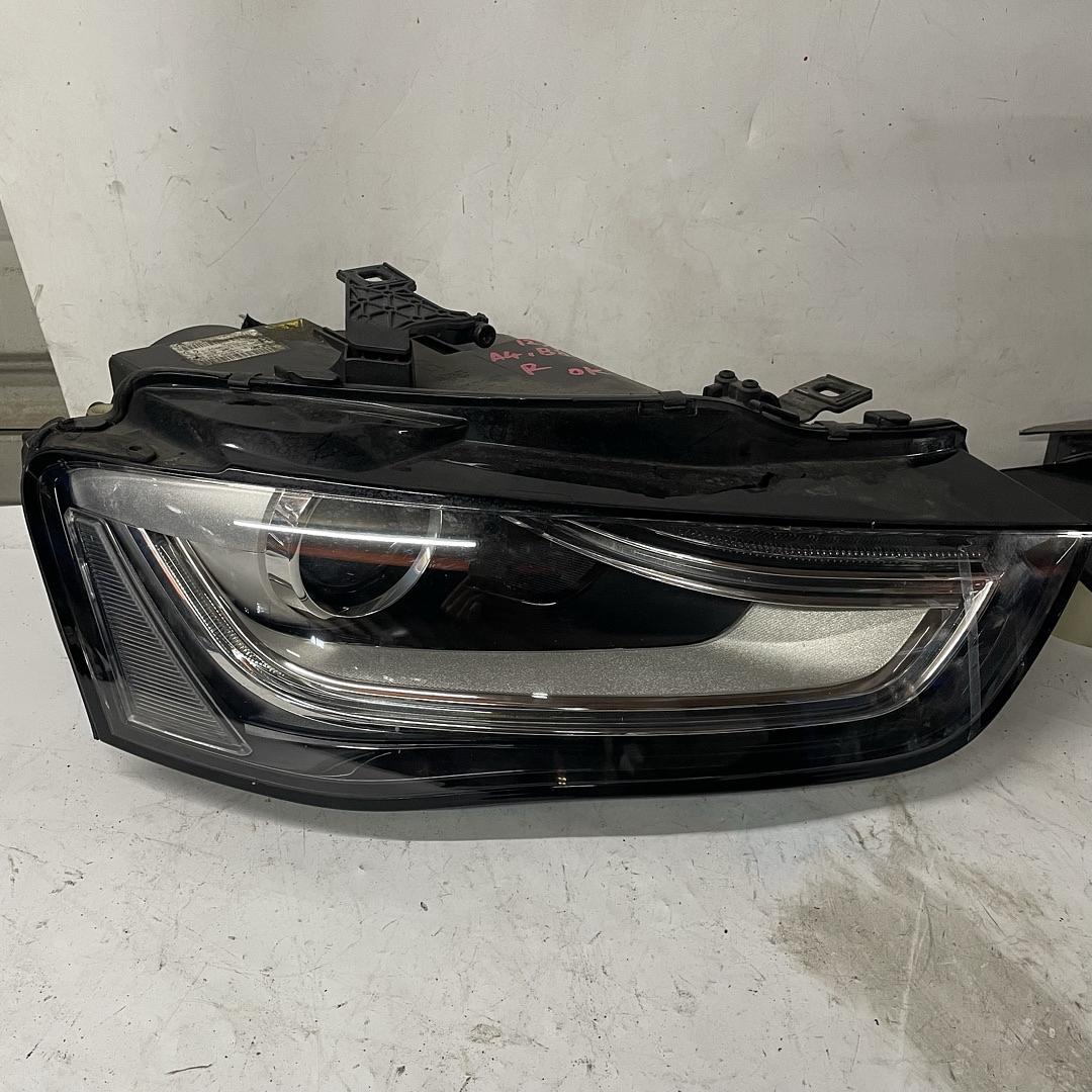 A4 12Y B8 (R) HEADLIGHT