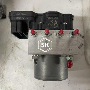 ALPHARD AGH30 ABS PUMP