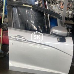 SHUTTLE GP7 FRONT RIGHT DOOR