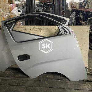 NV350 F/R DOOR
