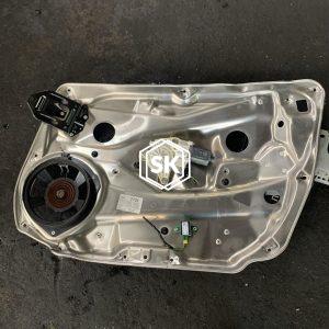 E200 W212 WINDOW MOTOR REGULATOR