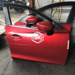 MAZDA 3 BM FRONT RIGHT DOOR