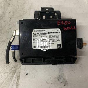 E250 W212 MEDIA INTERFACE CONTROL UNIT
