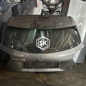 A180 W176 TAILGATE