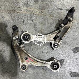 ELGRAND E52 LOWER ARM R
