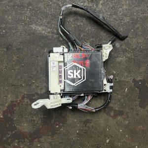 ALTIS ZRE21 FUSEBOX (XG)