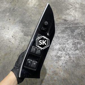 FORESTER F/R WINDOW SWITCH
