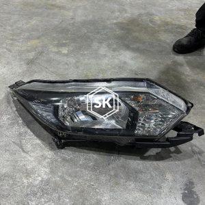 HRV HEADLIGHT (R)