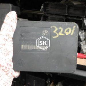 320i ABS (3452 -6784764-01)