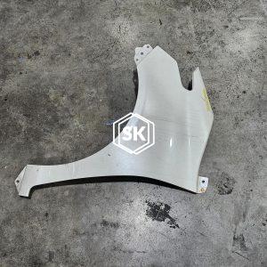 SIENTA NCP175 FENDER L