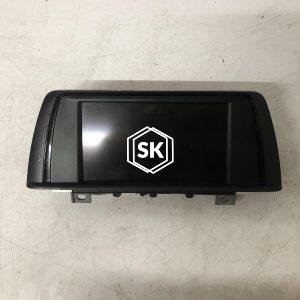 118i F20 DISPLAY SCREEN