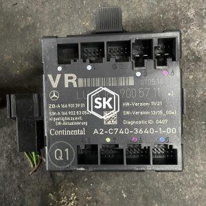 B180 W246 DOOR MODULE RH
