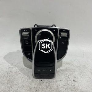 C180 W205 CENTRE CONSOLE TOUCH SCROLL