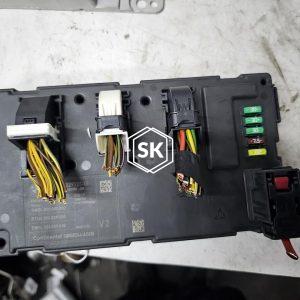 BMW F30 316 FUSEBOX RELAY MODULE
