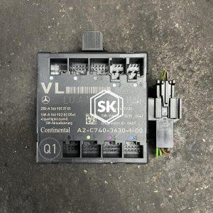 B180 W246 DOOR MODULE LH