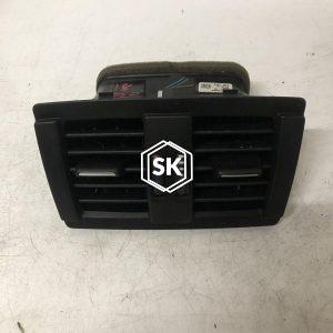 118i F20 AIRCON VENT
