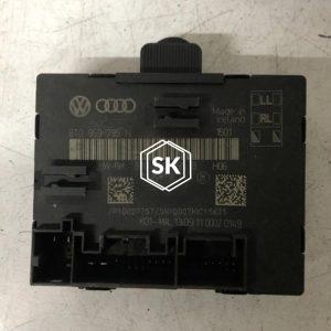 AUDI A4 REAR DOOR CONTROL MODULE