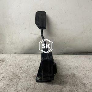 ESTIMA ACCELERATOR PEDAL