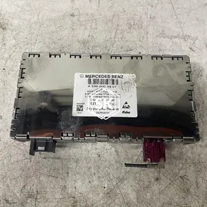 E250 W212 DAB RADIO CONTROL MODULE UNIT