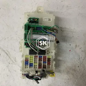FIT GK3 FUSE BOX