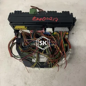 E200 W212 2014Y FUSE BOX
