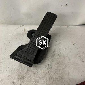 M/6 GJ ACCELERATOR PEDAL