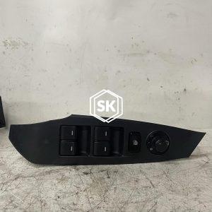 M/6 GJ WINDOW CONTROL SWITCH