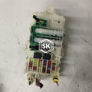 VEZEL RU1 FUSE BOX