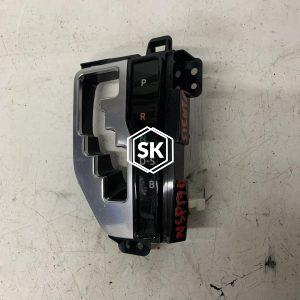 SIENTA NSP170 GEAR SHIFTER PANEL