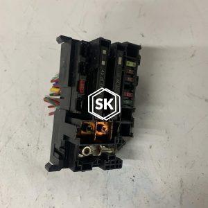 VEZEL RU1 SMALL FUSE BOX