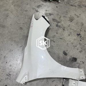 LEVORG FENDER R