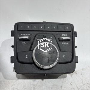 A4 B9 RADIO CONTROL PANEL