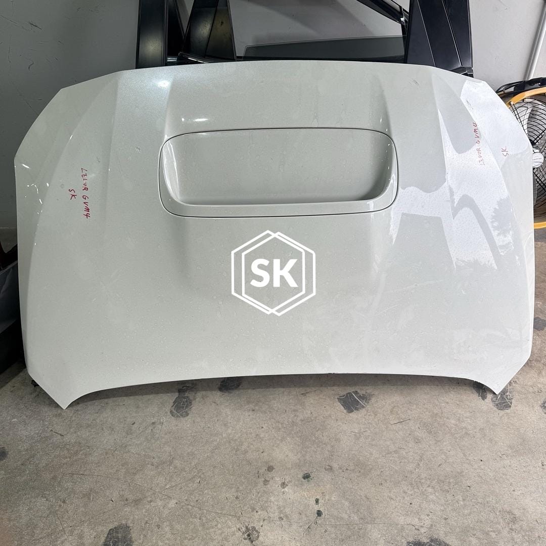 LEVORG BONNET