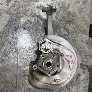 A4 B9 KNUCKLE F/R