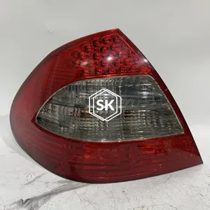 E250 W211 TAILLIGHT L