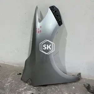 ALTIS ZRE141 FENDER R