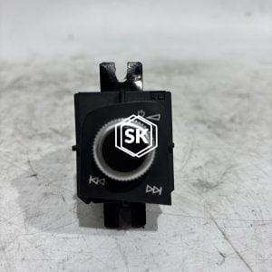 A4 B9 VOLUMN CONTROL BUTTON
