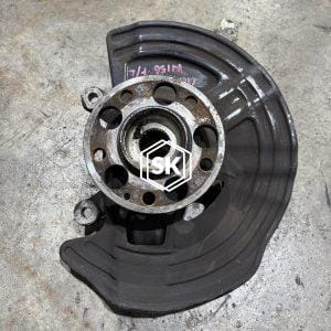 GLA180 W156 KNUCKLE F/L