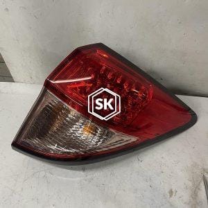 VEZEL RU1 TAILLIGHT R