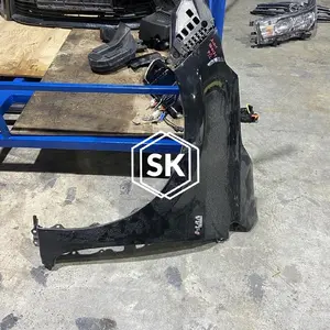 ALTIS ZRE171 FENDER L