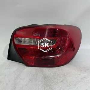 A180 W176 (R) TAILLIGHT