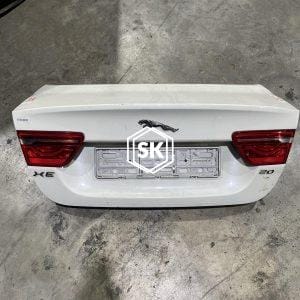 JAGUAR XE REAR BOOT