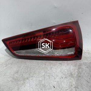 A1 8X 16Y TAILLIGHT R