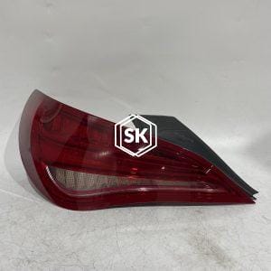 CLA180 W117 TAIL LIGHT (L)