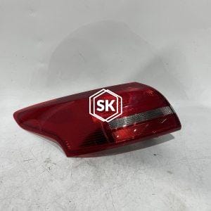 FOCUS 16Y SEDAN TAILLIGHT (L)
