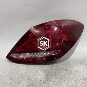 C180 W205 TAILLIGHT (R)