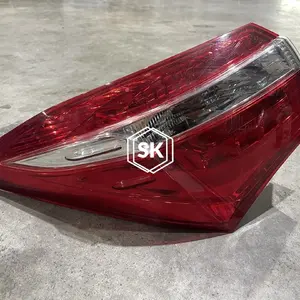 ALTIS ZRE171 TAILLIGHT L