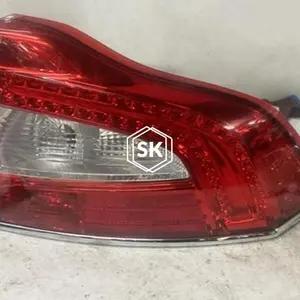 S80 14Y TAILLIGHT R