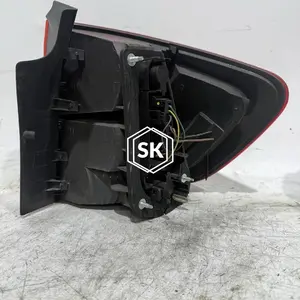 X1 E84 TAILLIGHT L